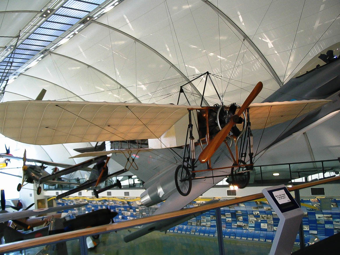 General - Blériot XI - 2005 01 - RAF Museum London - 01